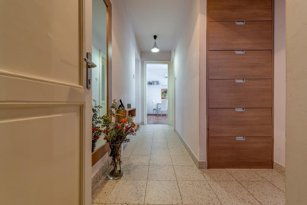 Beach Apartment Lana สปลิท ภายนอก รูปภาพ